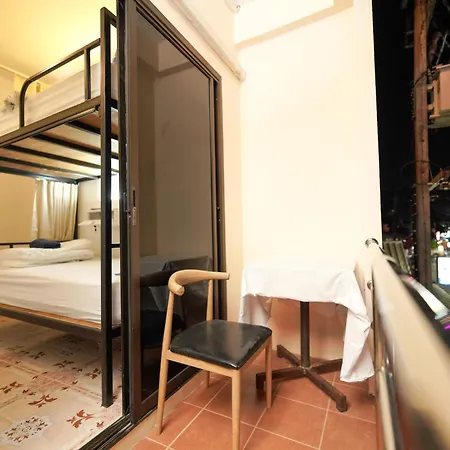 Baan Kamala Backpacker Hostel Exterior photo
