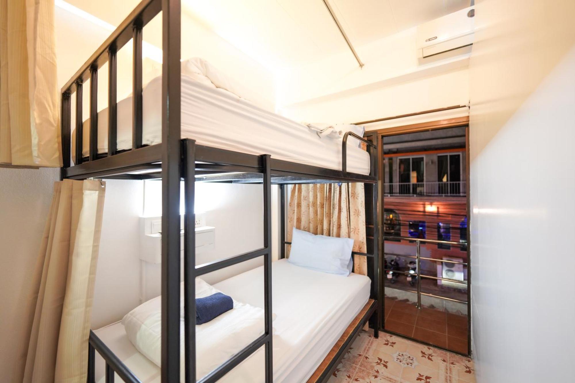 Baan Backpacker Auberge de jeunesse Kamala Beach
